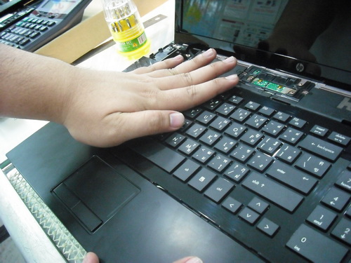 HP_ProBook_4710s_disassemble_09_resize.JPG